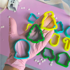 Набор вырубок пластиковых "Новогодние предметы" 5 см 9 шт 480